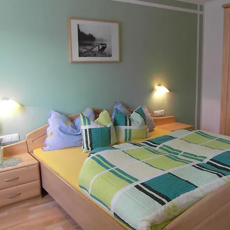 Thalerhof Apartment *